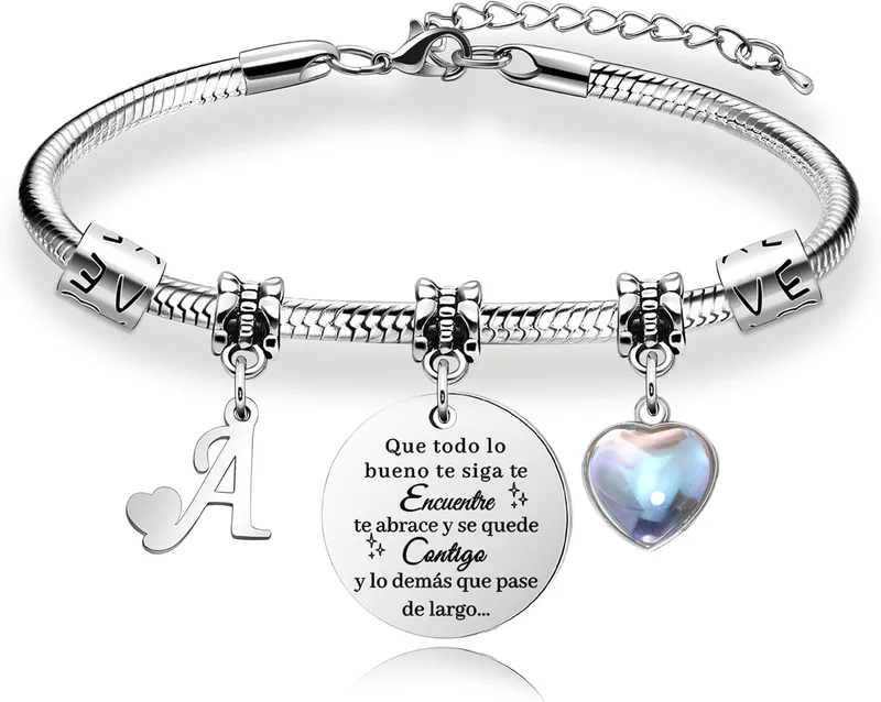 Pulsera Plata Iniciales en Amazon